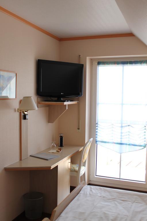 Landgasthof Krug Dechendorf Chambre photo